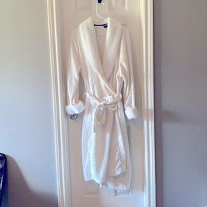 Jones New York Bath Robe